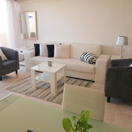 Maltaholiday Seafront Penthouse Apartment Mellieha Luaran gambar